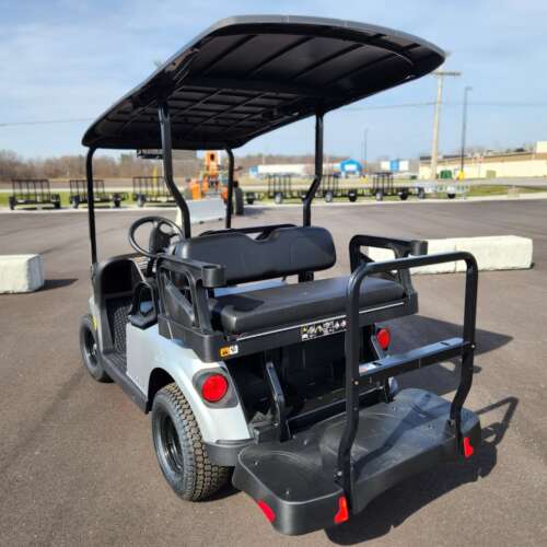 2025 E-Z-GO Valor 4